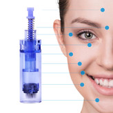 دستگاه درماپن با کارتریج سوزن و سرم آبی – ابزار خانگی برای حذف چروک و آبرسانی پوست